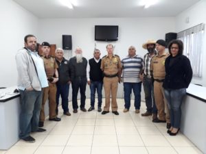 Comandante do 15º Batalhão da Polícia Militar visita Câmara de Vereadores de Guaraci